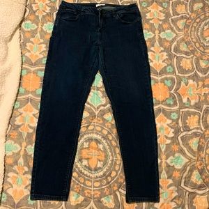Kensie Jeans sz30, stretch dark denim light wear